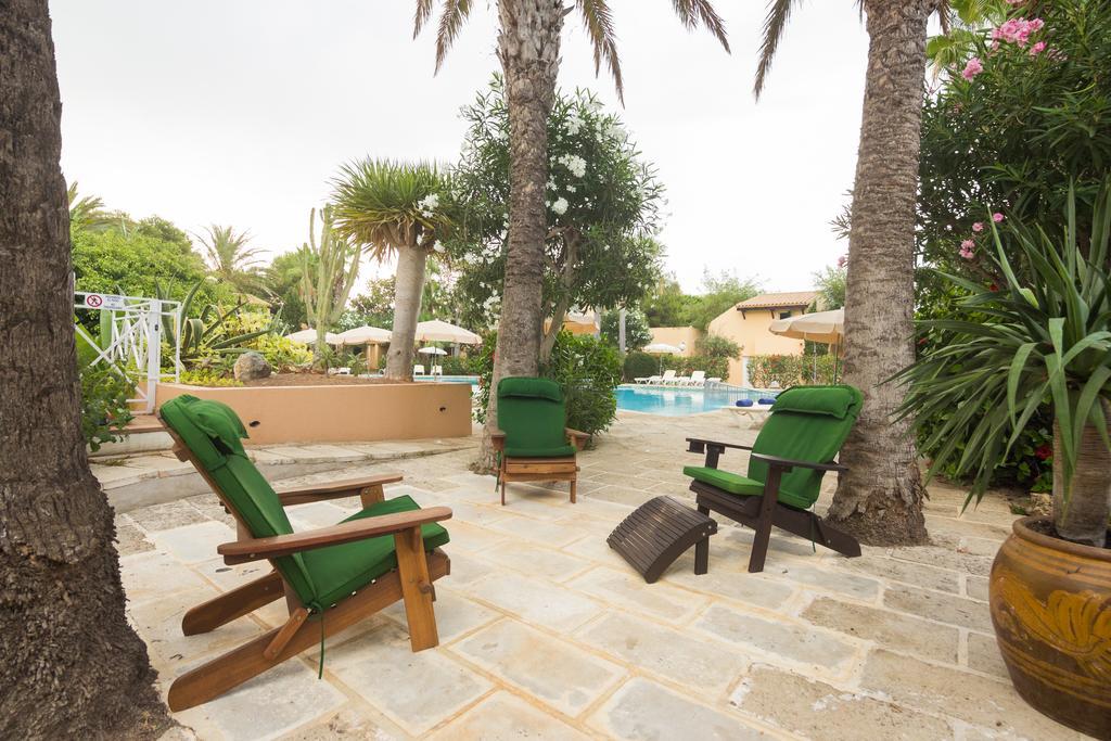 Club Pueblo Menorquin Ciutadella (Menorca) Exterior foto