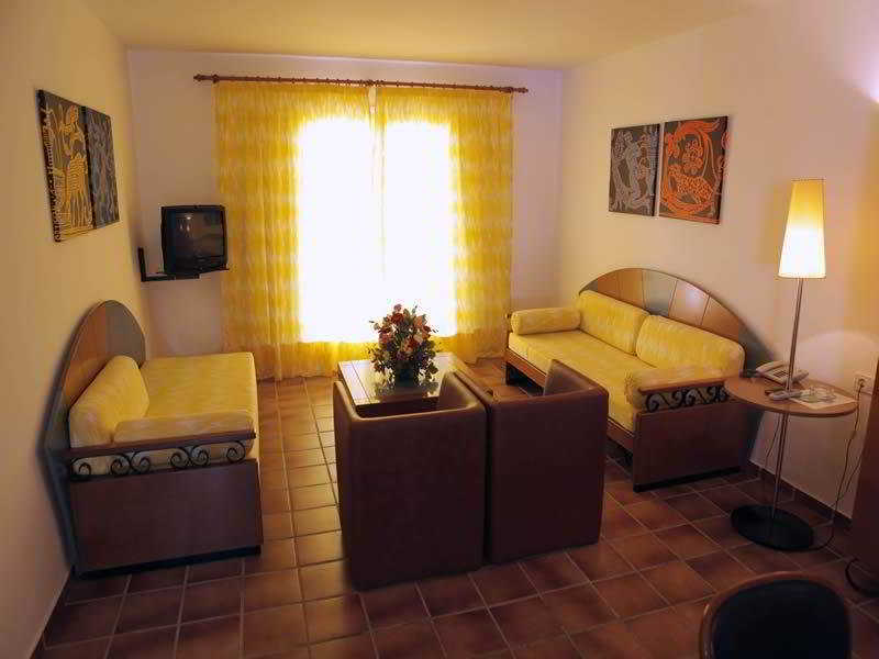 Club Pueblo Menorquin Ciutadella (Menorca) Exterior foto