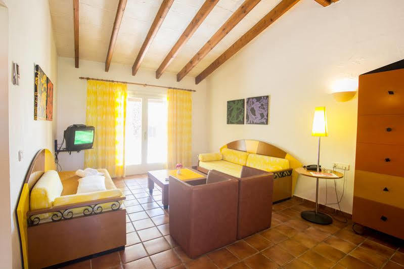 Club Pueblo Menorquin Ciutadella (Menorca) Exterior foto